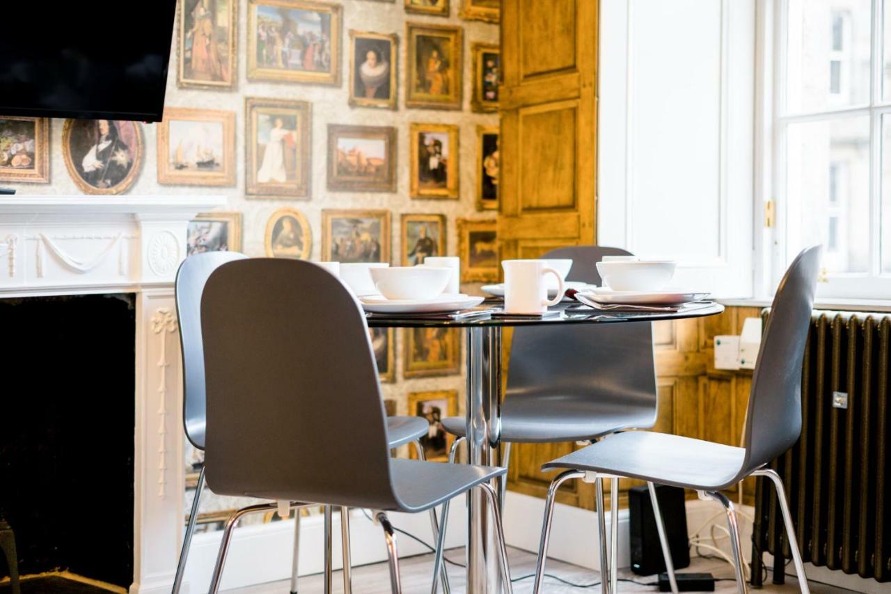 Appartamento West Bow - Magical Harry Potter-Inspired Flat Near Edinburgh Castle Esterno foto